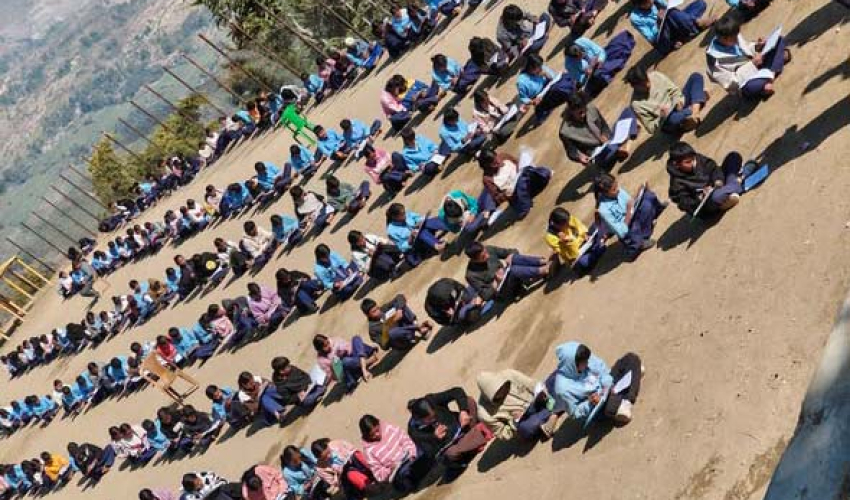 बाजुरा अत्याधिक चिसो बढेसंगै परीक्षा प्रभावित