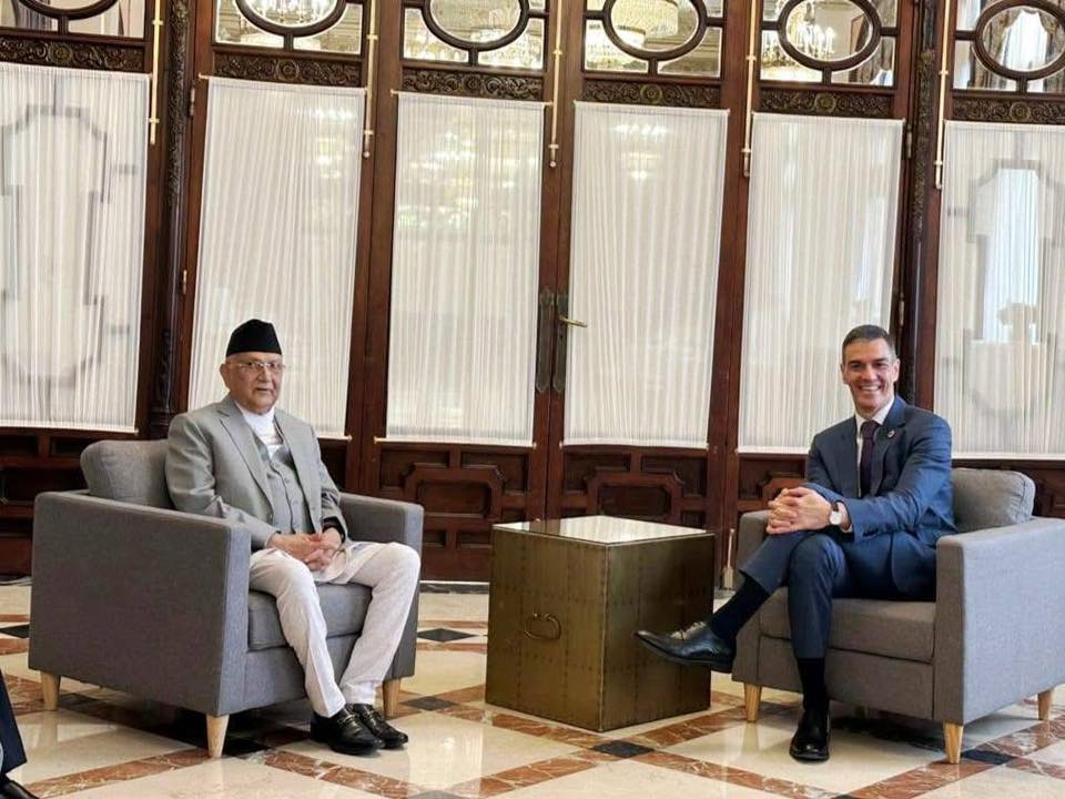 प्रधानमन्त्री ओली र स्पेनका प्रधानमन्त्री साञ्चेजबीच भेटवार्ता