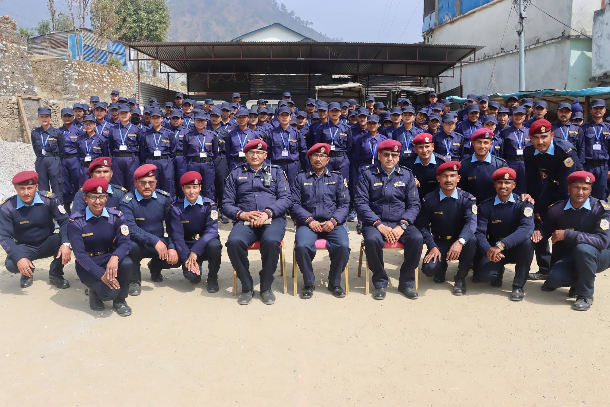 ४० दिन निर्वाचन सुरक्षामा खटिएका निर्वाचन प्रहरीको बिदाई