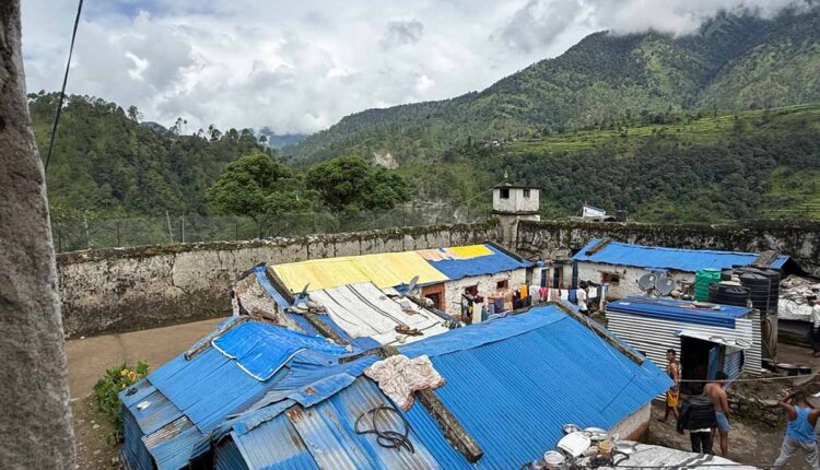 बाजुरामा रहेका कैदीबन्दीलाई अछाम र नेपालगञ्ज सरुवा