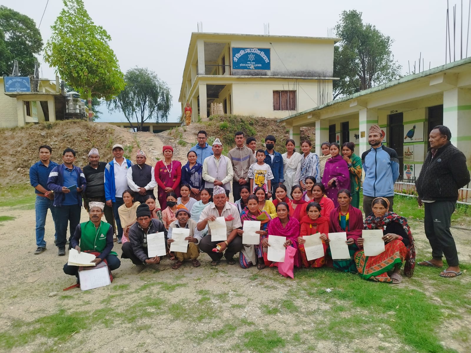 बुढीगंगा नगरपालिका-९ मा भूमिहिनलाई निस्सा वितरण