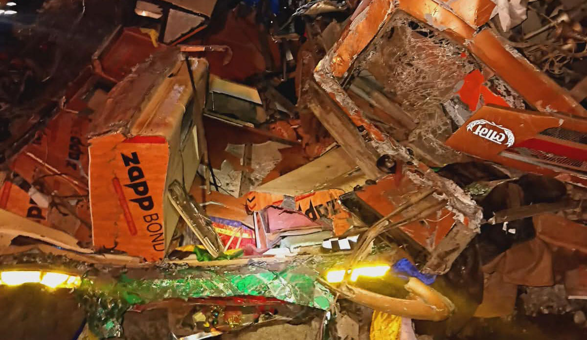 धादिङमा बस दुर्घटना : १७ जनाको मृत्यु, २४ घाइते