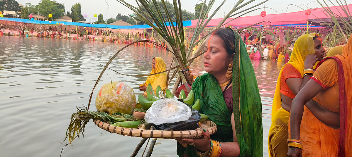 उदाँउदो सूर्यलाई अर्घ दिएसँगै सकियो छठ