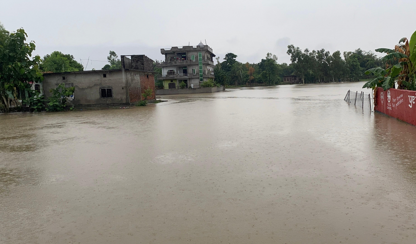 धनगढीमा अविरल वर्षाः दुई हजार घरमा पानी पस्यो