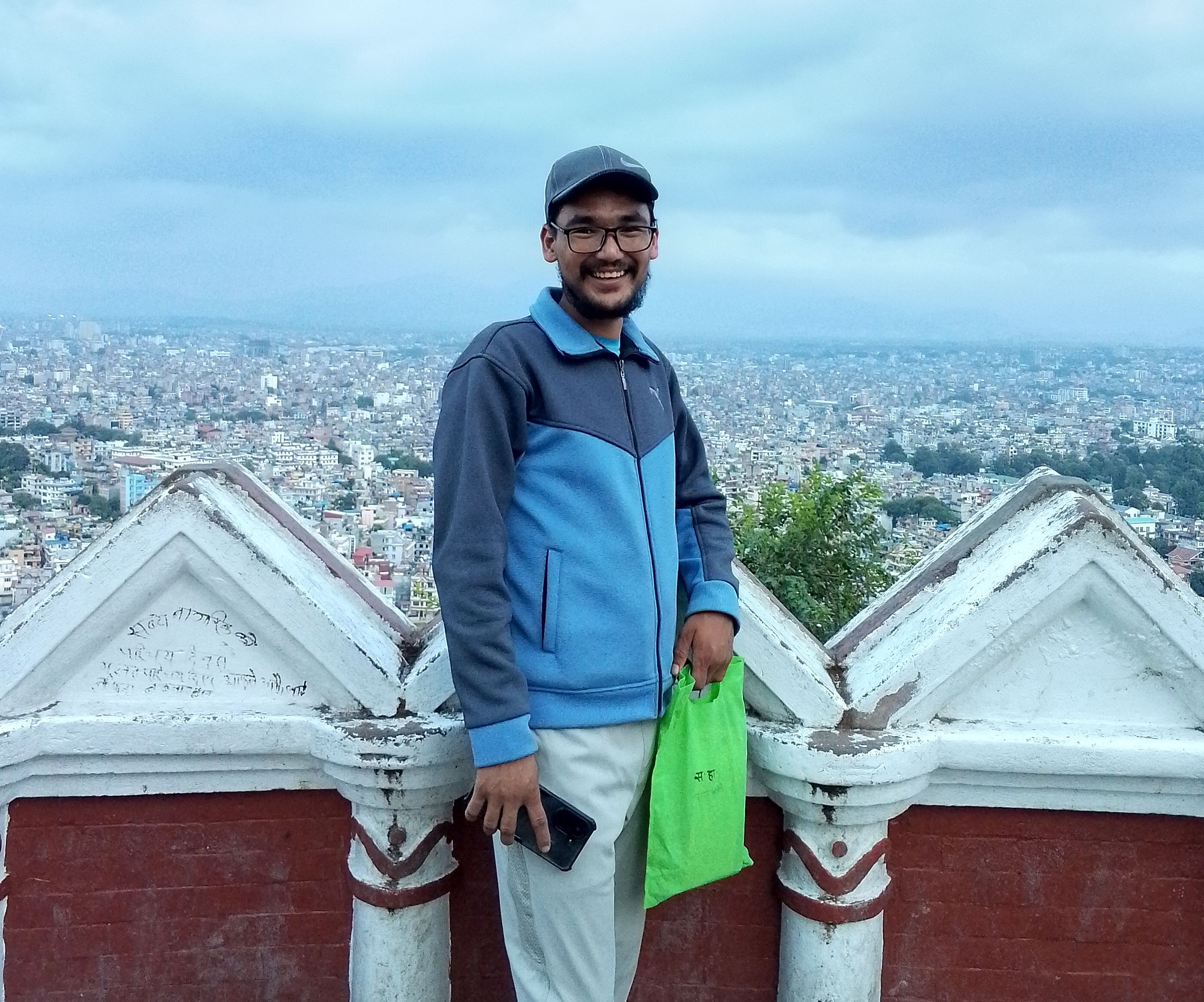 काठमाडौं : संघर्ष,सफलता र रहरहरुकाे सहर (संस्मरण)