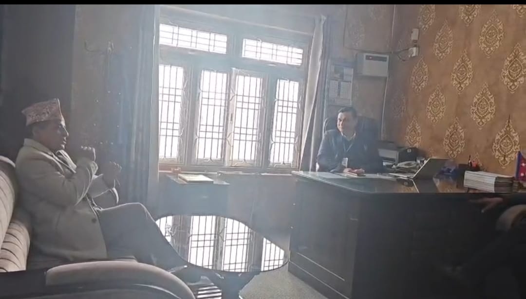 घट्मुना नदीमा पक्की पुल कहिले ? जनताको धैर्यको सीमा नाघ्दै, अध्यक्ष रोकायाको कडा चेतावनी, काम सुरु नभए कार्यालयमै तालाबन्दी