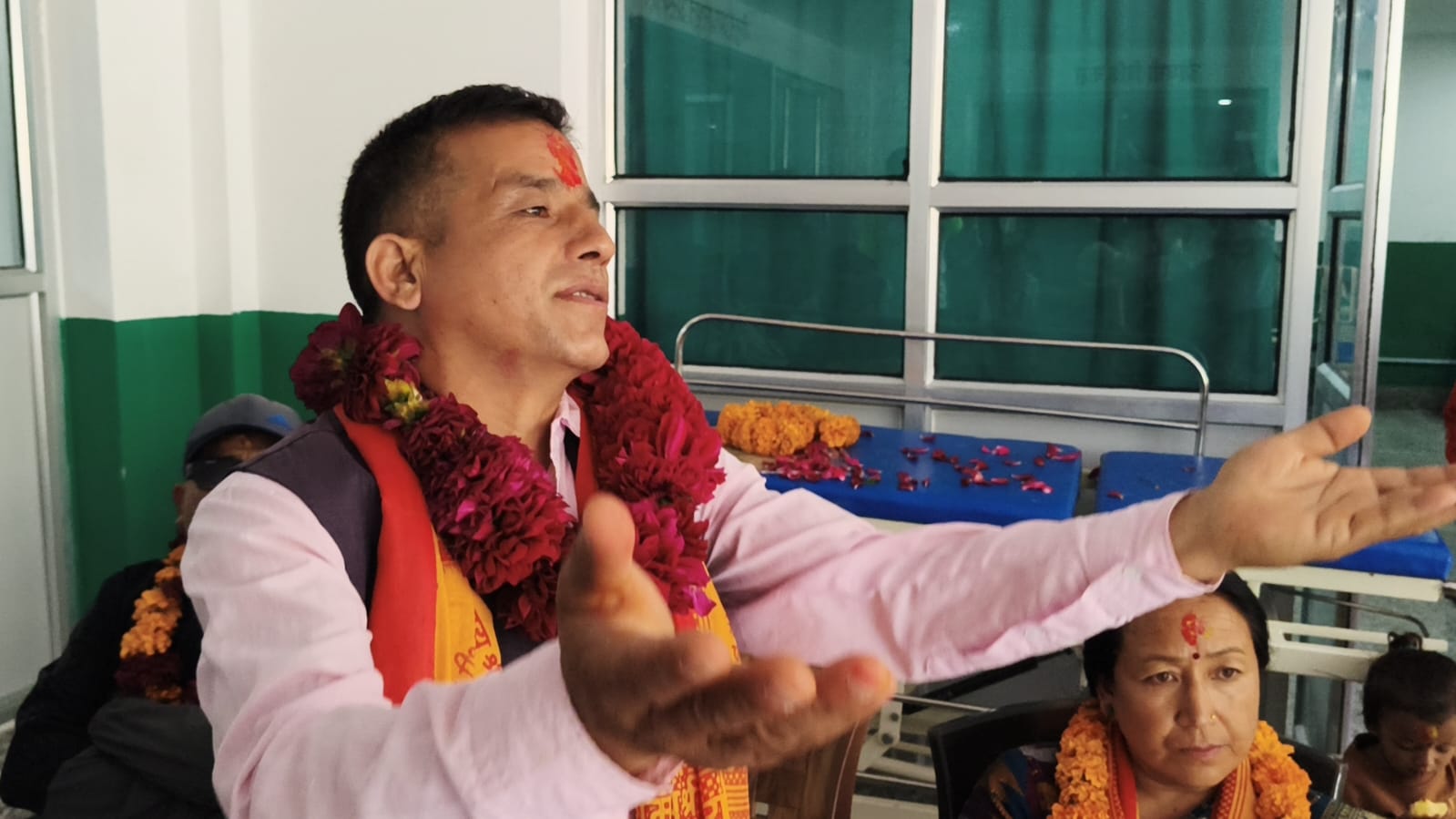 मालिवनमा ५ दिन, घट्मुनामा २ दिन स्वास्थ्य सेवा : अध्यक्ष रोकाया