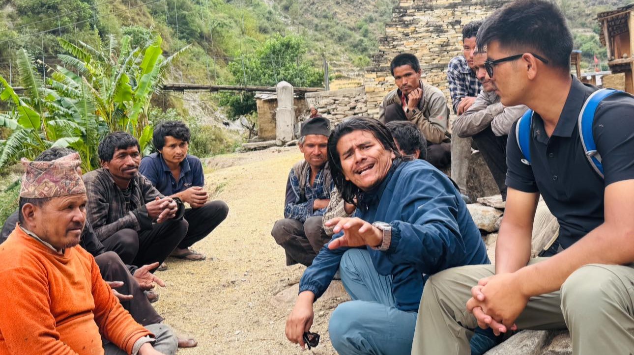 मिनस ८४ होइन् समाज अध्ययन गर्न बाजुरा आएको हुँ : हेमराज थापा