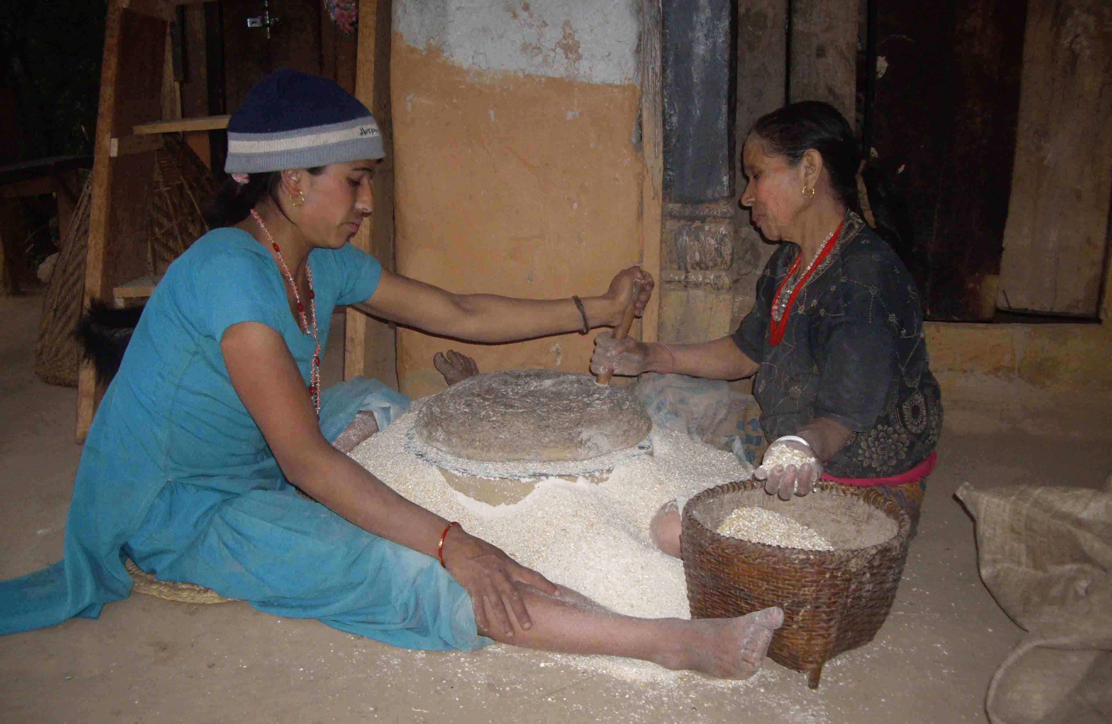 परम्परागत ढुङ्गाको जाँतो लोपोन्मुख