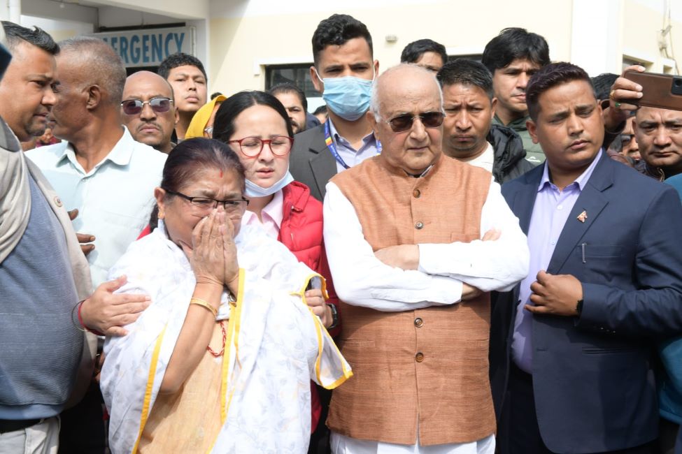 ओलीका पिताको पशुपति आर्यघाटमा दाहसँस्कार गरिँदै, अस्पतालबाट निकालियो शव