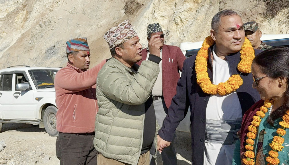 जिल्ली पहिरो अवलोकन गर्दै मुख्यमन्त्री शाहको प्रतिवद्धता “अर्को वर्ष यस्तो दुःख पर्न दिन्नौं”