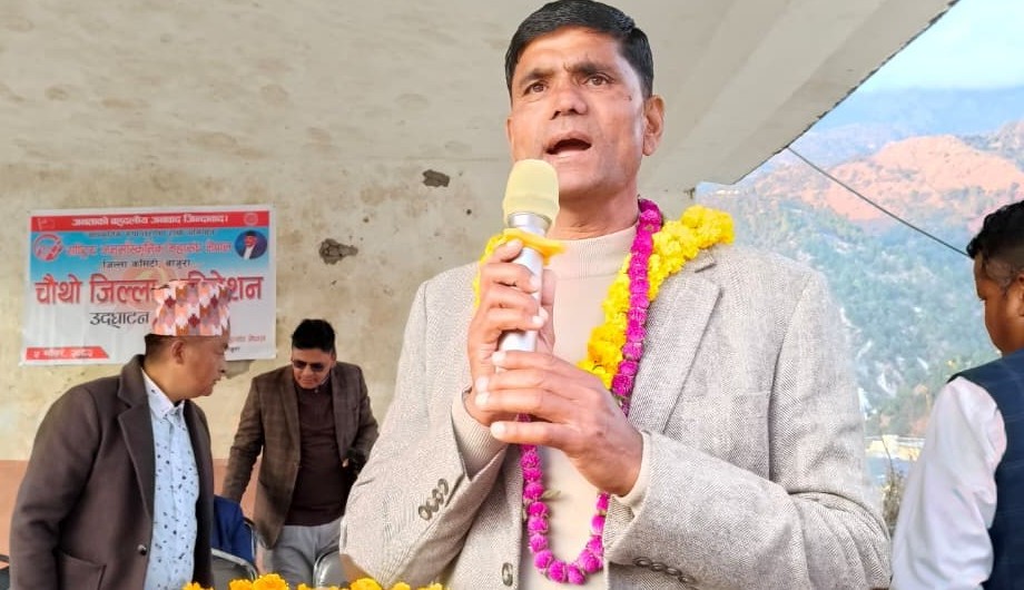 एमाले नेता थापाले भने–लोकतन्त्रको विकल्प लोकतन्त्र हो, शासकलाई देश सुम्पिदैनौं