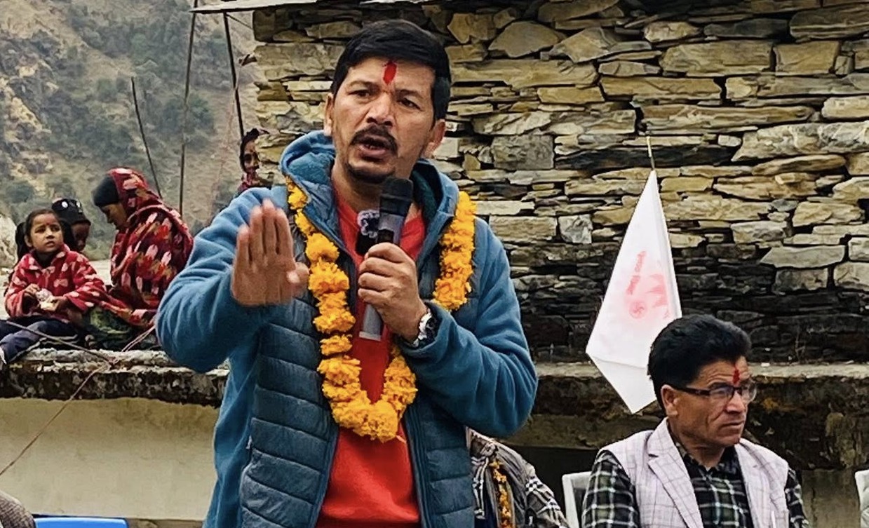 बाजुराली युवाले सबै भन्दा बढी अध्ययनमा ध्यान दिनुपर्छ : नरेश रोकाया