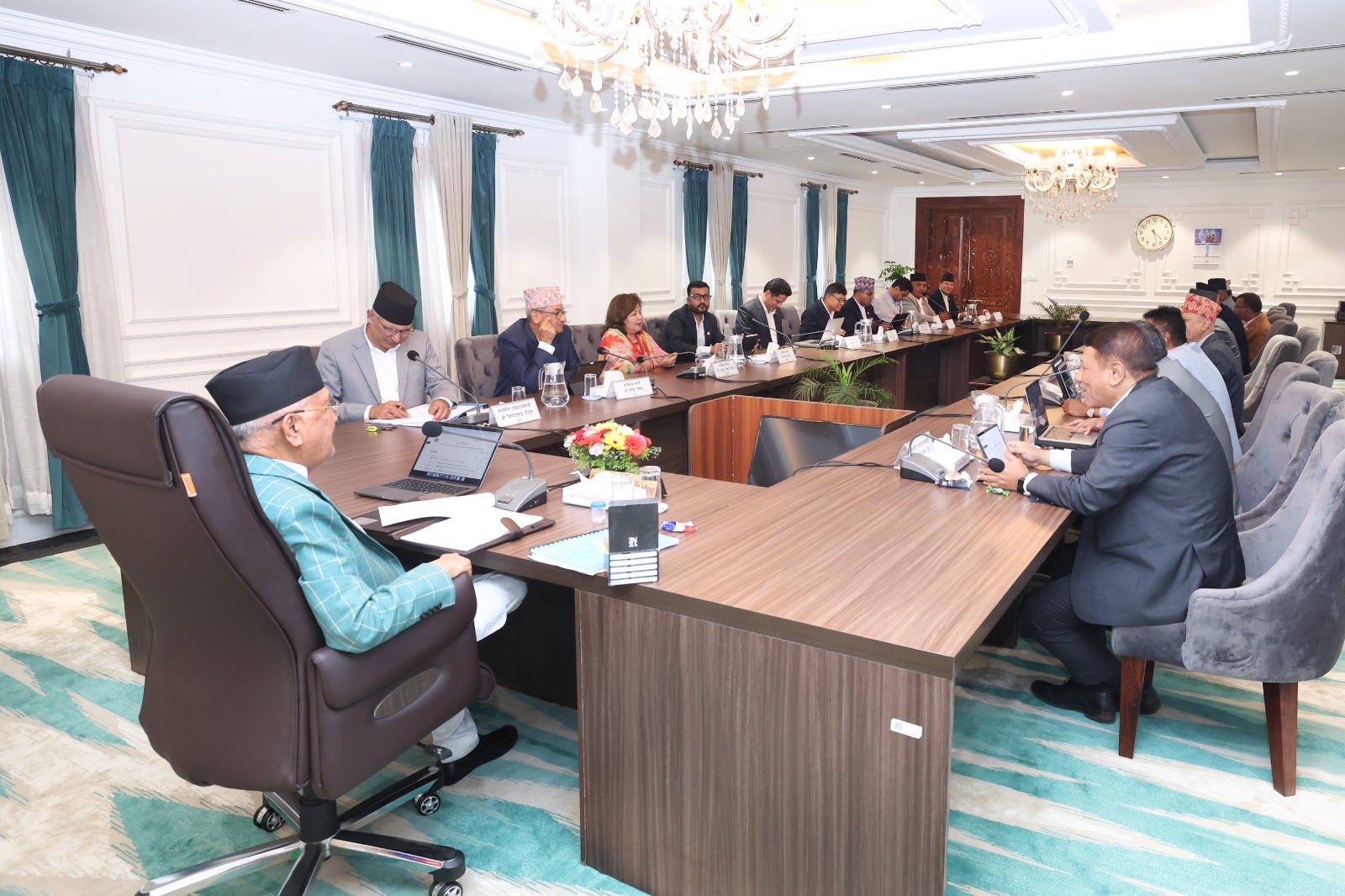 सार्वजनिक हितका क्षेत्रमा हड्ताल गर्न निषेध