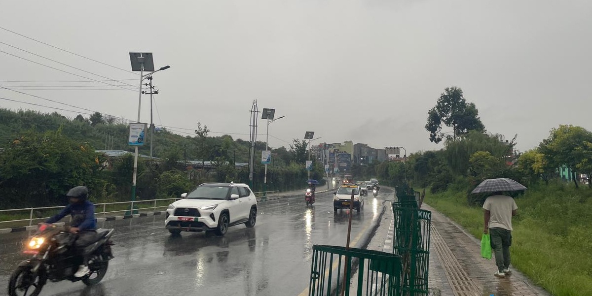 काठमाडौं उपत्यकामा ठूलो वर्षाको संकट टर्‍यो, कोशी प्रदेशतिर सर्‍यो