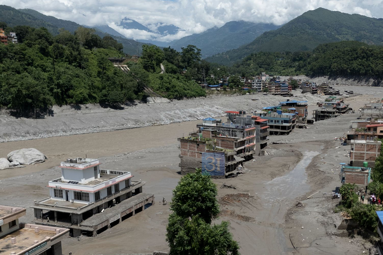 मृत्यु हुनेको संख्या ५८६ : २ हजार अझै बेपत्ता, हजारौँ विस्थापित