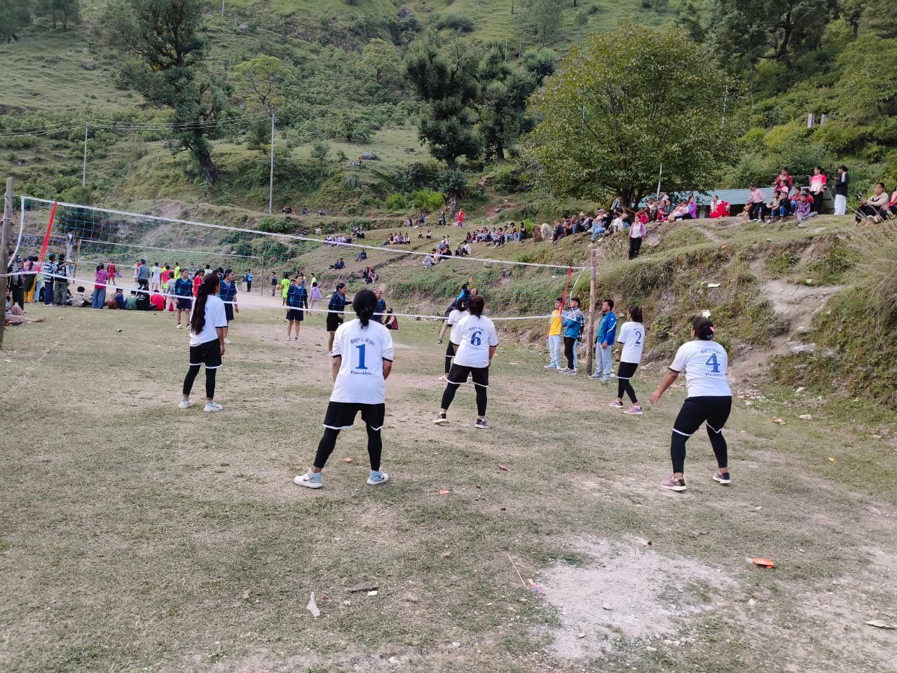 दाजुभाइ युवा क्लब गर्जेले संगम स्मृति खुला भलिबल प्रतियोगिताको उपाधि हात पार्याे
