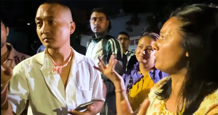 कार्कीको राजीनामा माग्दै सुदन गुरुङको समूहद्वारा बालुवाटारमा नाराबाजी