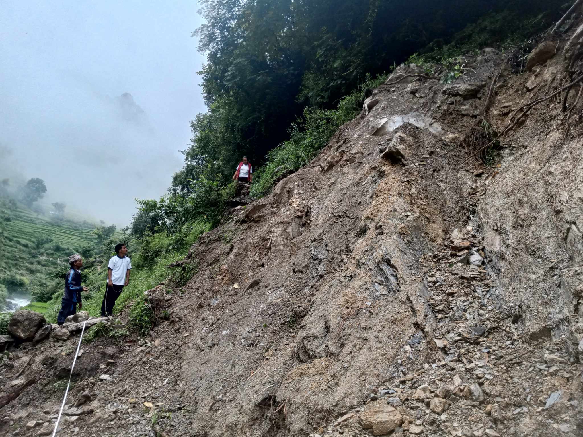 गौमुल गाउँपालिकाले प्रथम थारखोला लघुजलविद्युत आयोजनाको नहर निर्माण गर्ने