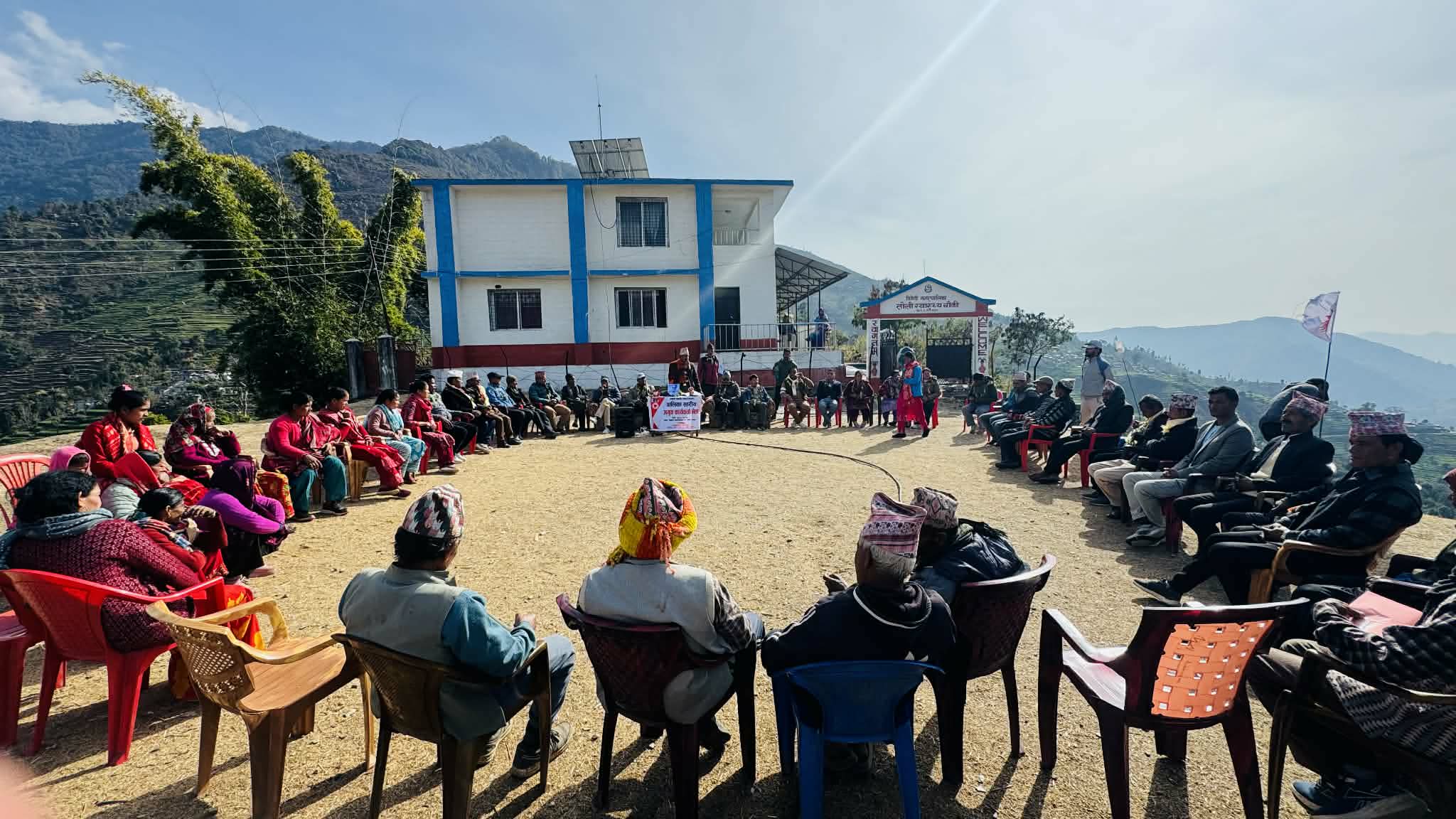 बाजुरा त्रिवेणीका मतदाता एमालेप्रति अडिग, ‘हल्ला होइन सूर्य रोज्छौँ’