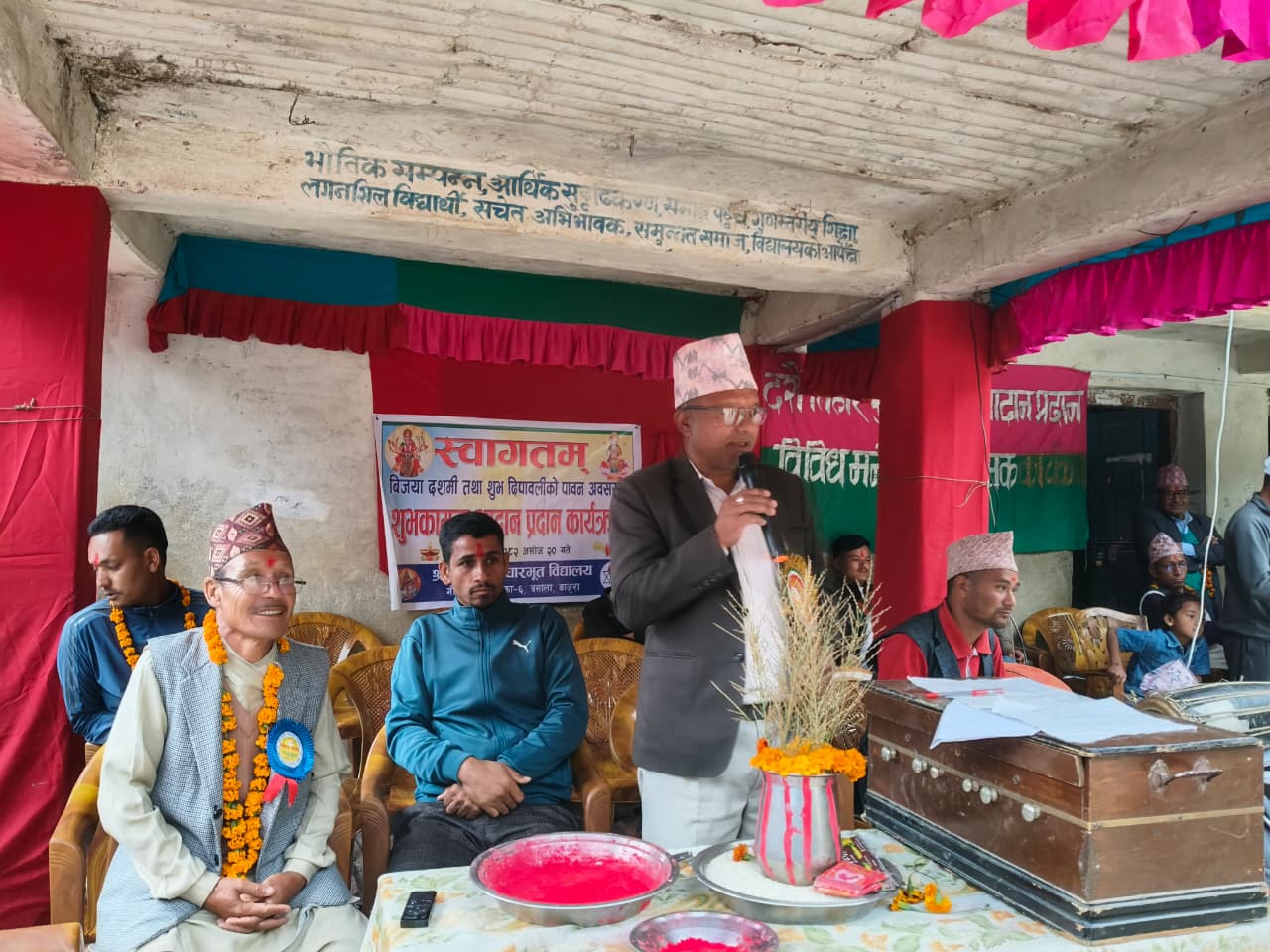 विद्यालय मानिसको जीवन निर्माण गर्ने भट्टी हुन् : समन्वय प्रमुख रोकाया