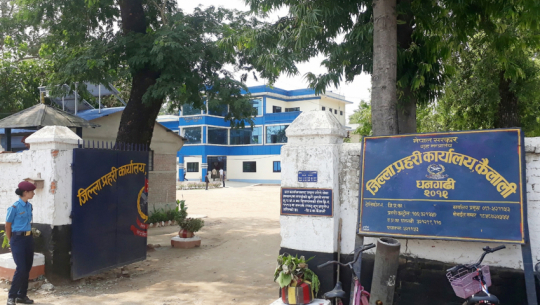 भारतमा सुनचाँदीकाे गरगहना चाेरी : धनगढीकी सपना र अछामका पदम प्रहरी नियन्त्रणमा, के-के भयाे बरामद ?