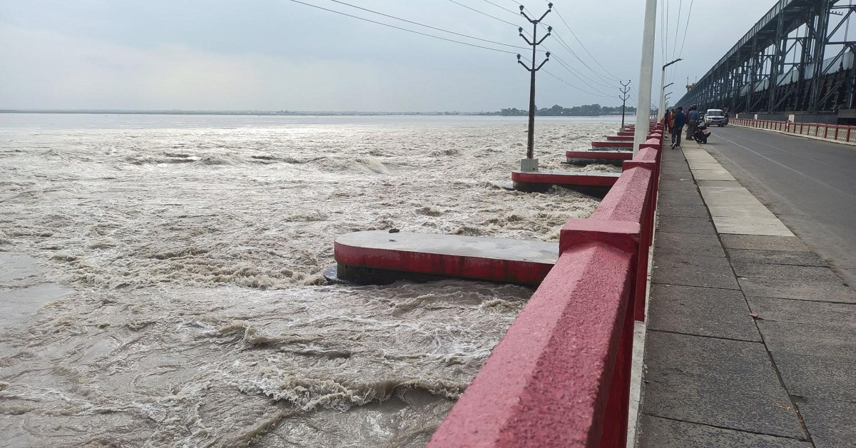 सप्तकोशी ब्यारेजका ५६ वटै ढोका खोलिए