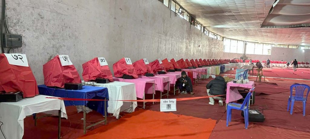 एमाले महाधिवेशन : मतदान प्रक्रिया स्थगित, भोलि बिहान ८ बजेबाट हुने